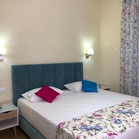 Laios Hotel (Adults Only) Лименас Екстериор снимка