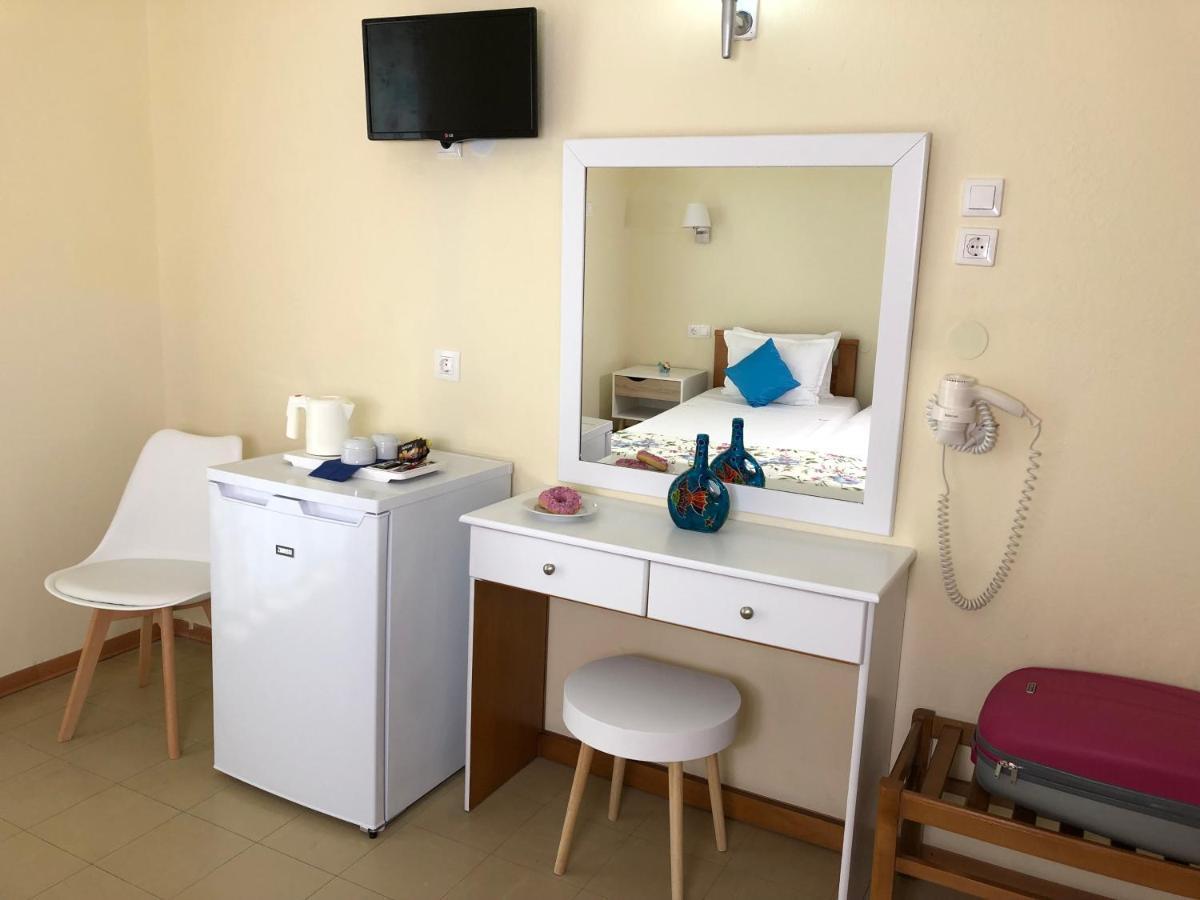 Laios Hotel (Adults Only) Лименас Екстериор снимка