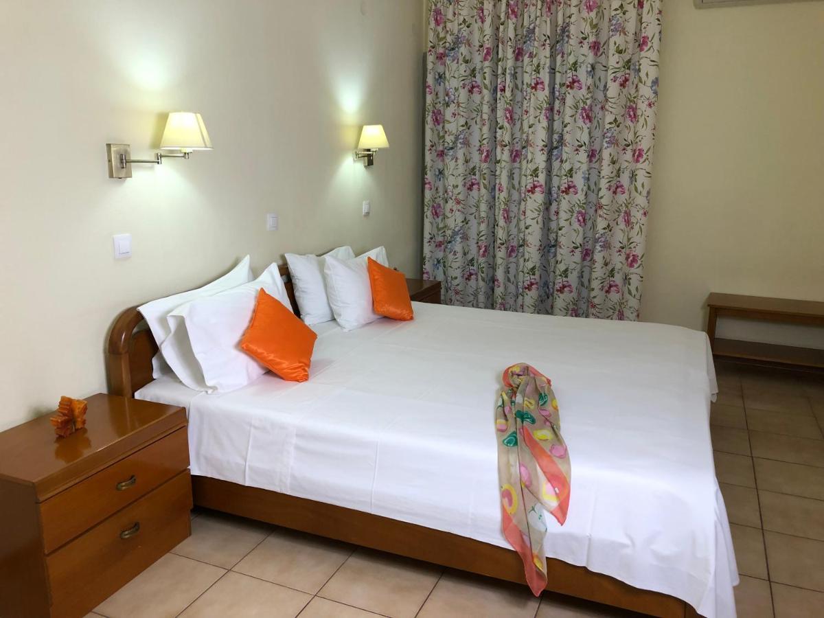 Laios Hotel (Adults Only) Лименас Екстериор снимка